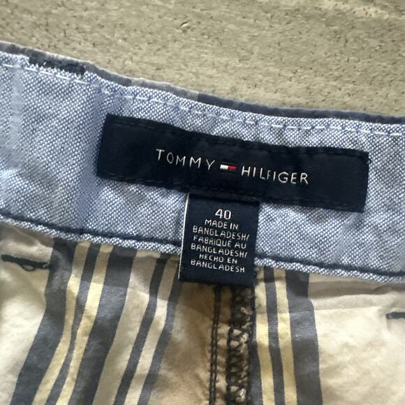 Tommy Hilfiger Men's Blue Plaid Print 9" Shorts Blue Size 40 - Picture 3 of 4